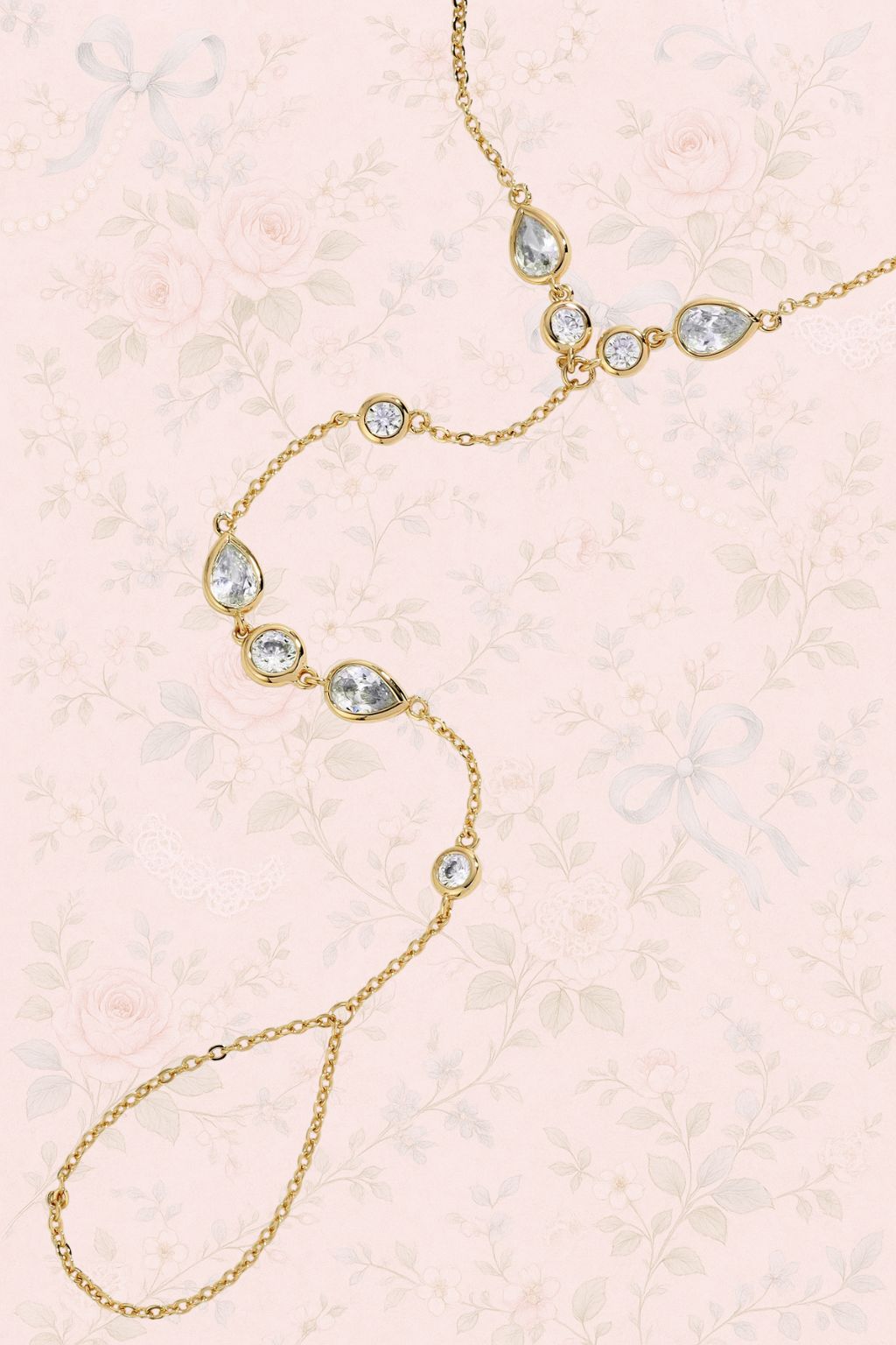 Lune d’Or Hand Chain