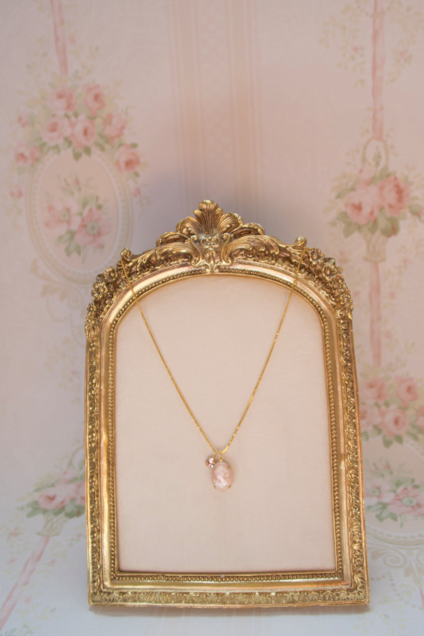 The Blushing Duchess Necklace
