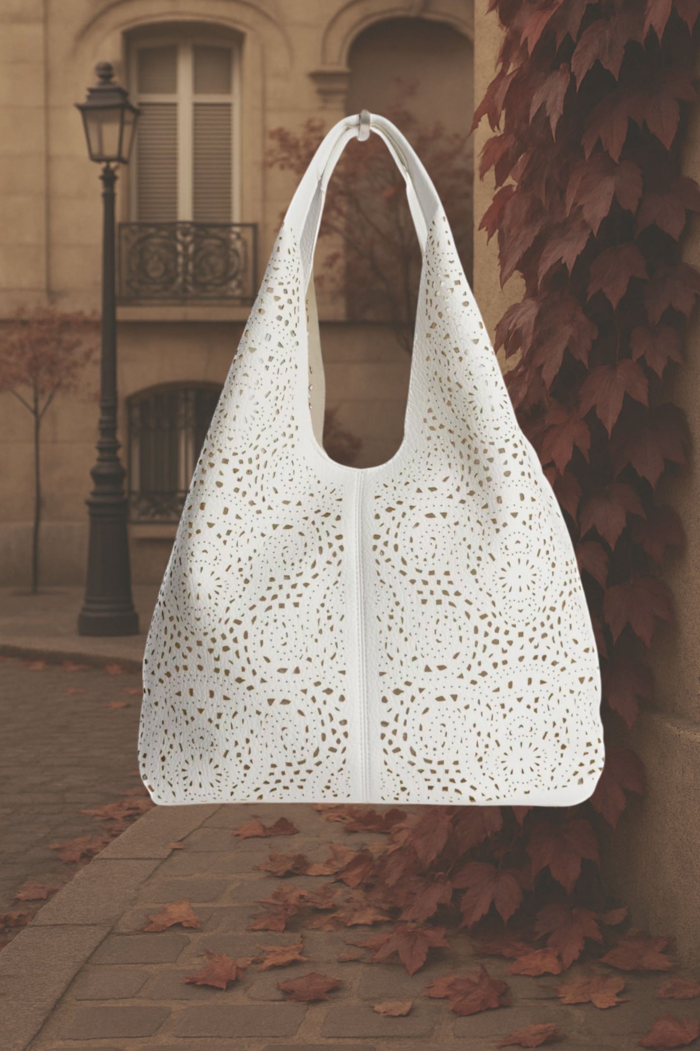 Lace & Leaves Carryall