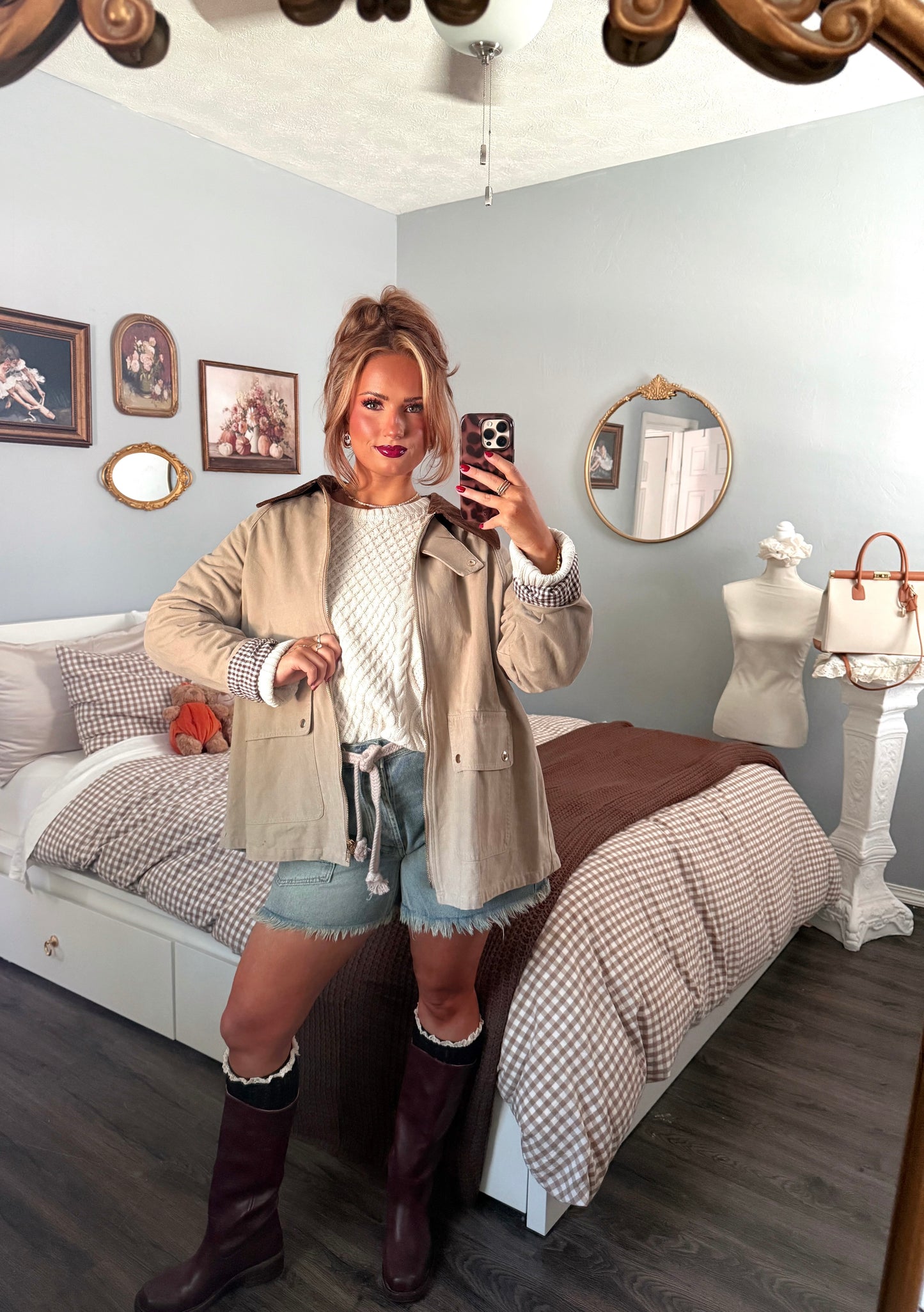The Cambridge Barn Jacket - Beige