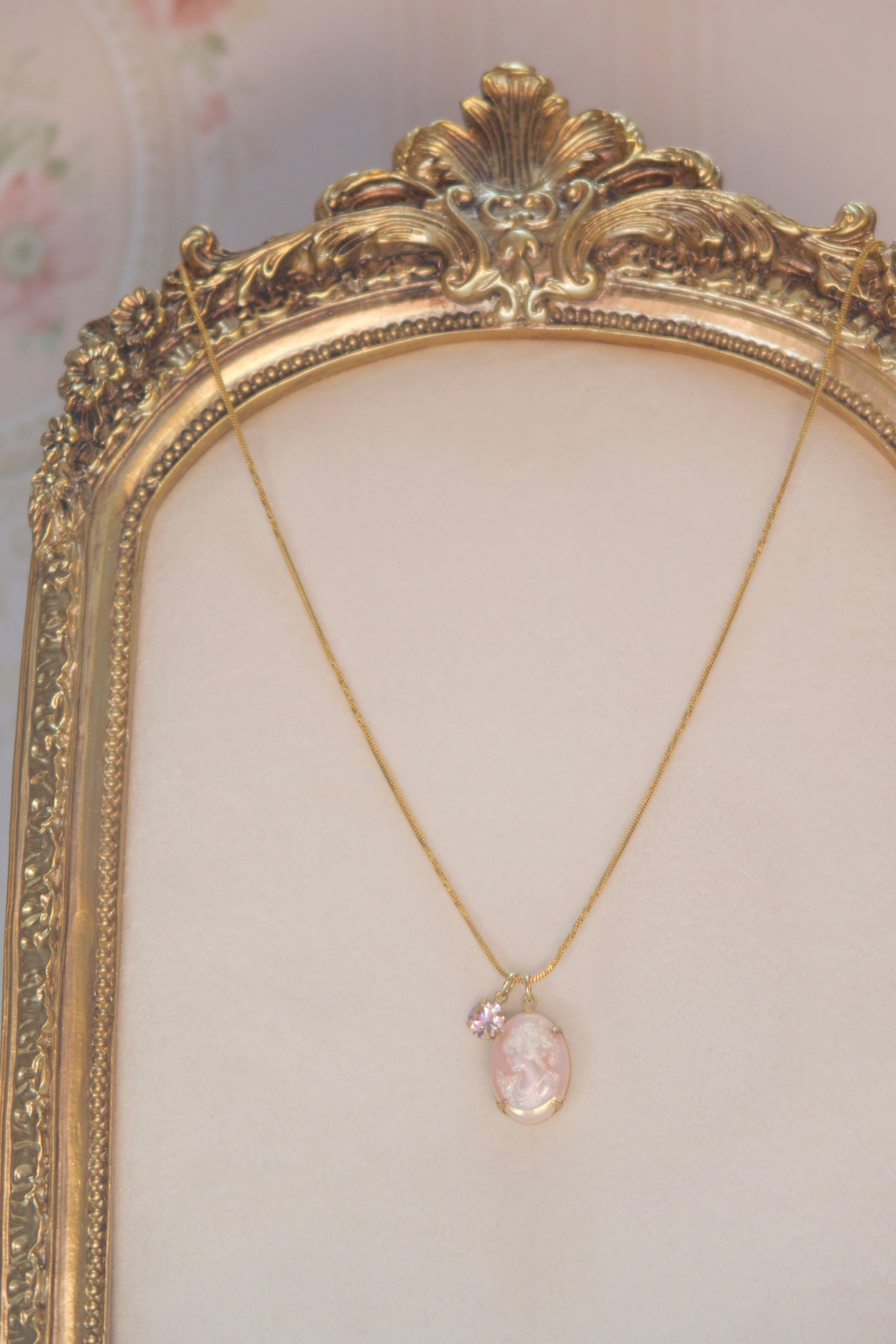 The Blushing Duchess Necklace