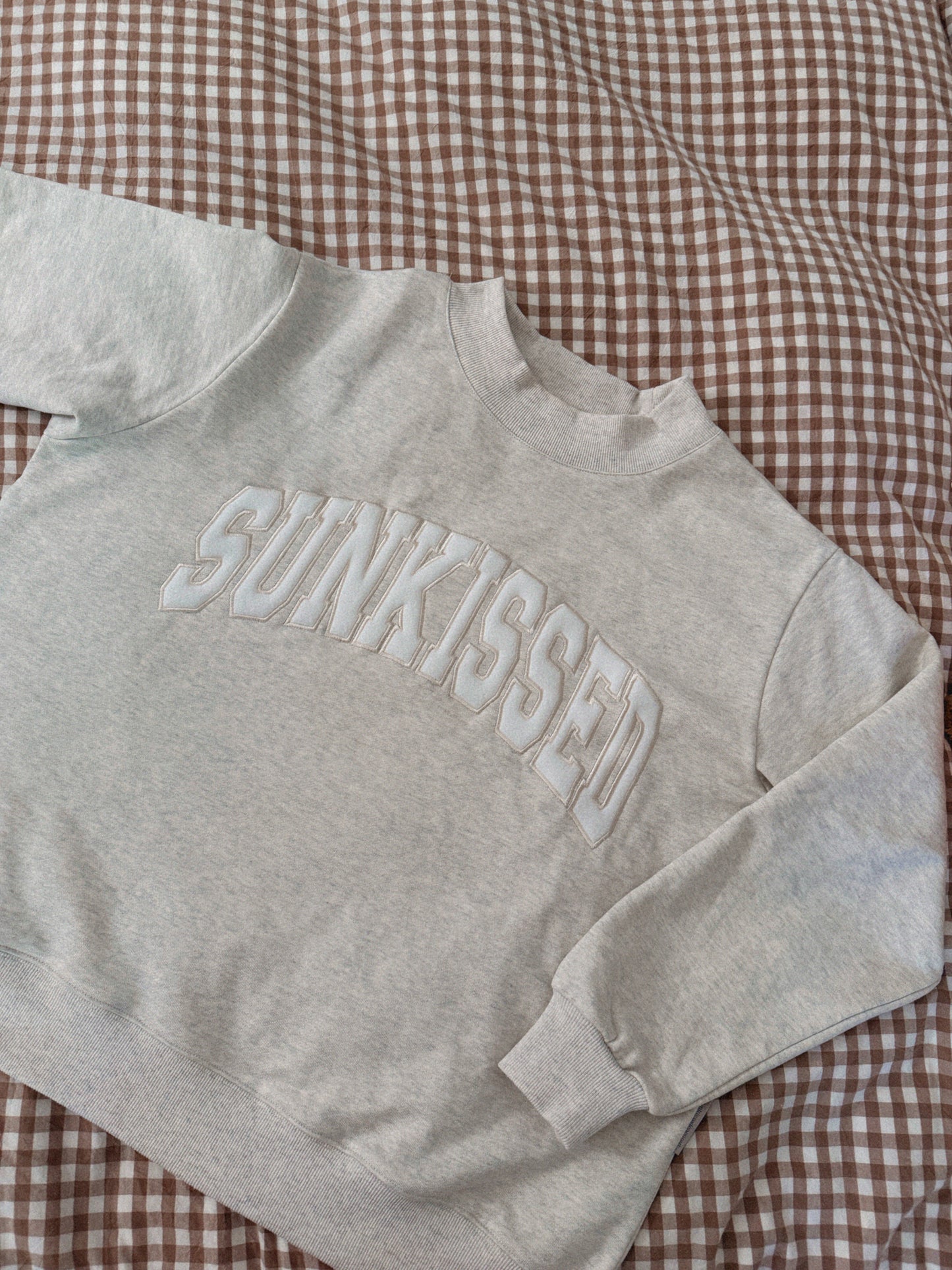 Sunkissed Mockneck - Oatmilk Gray