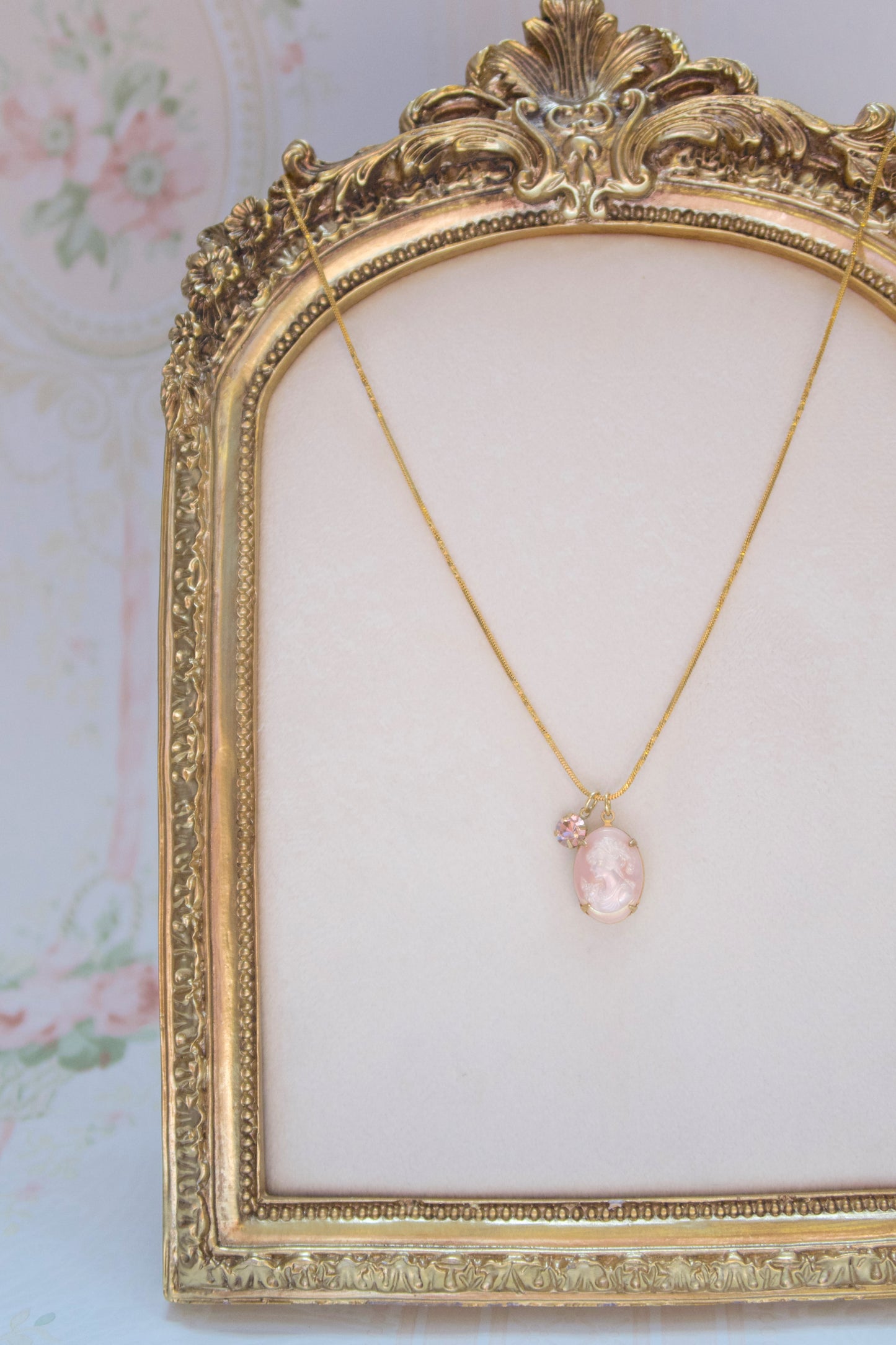The Blushing Duchess Necklace