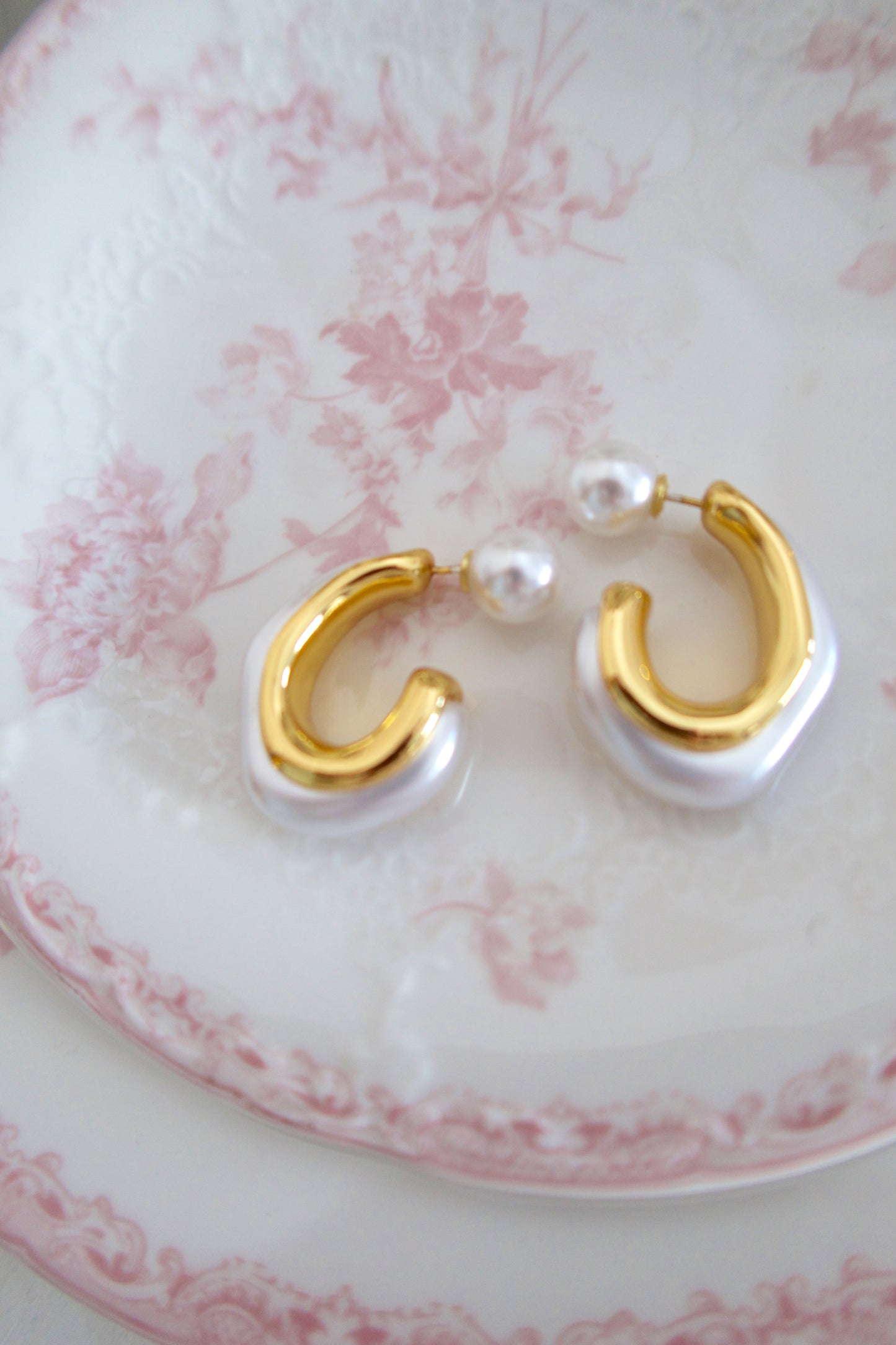 Duchess 18K Gold Earrings