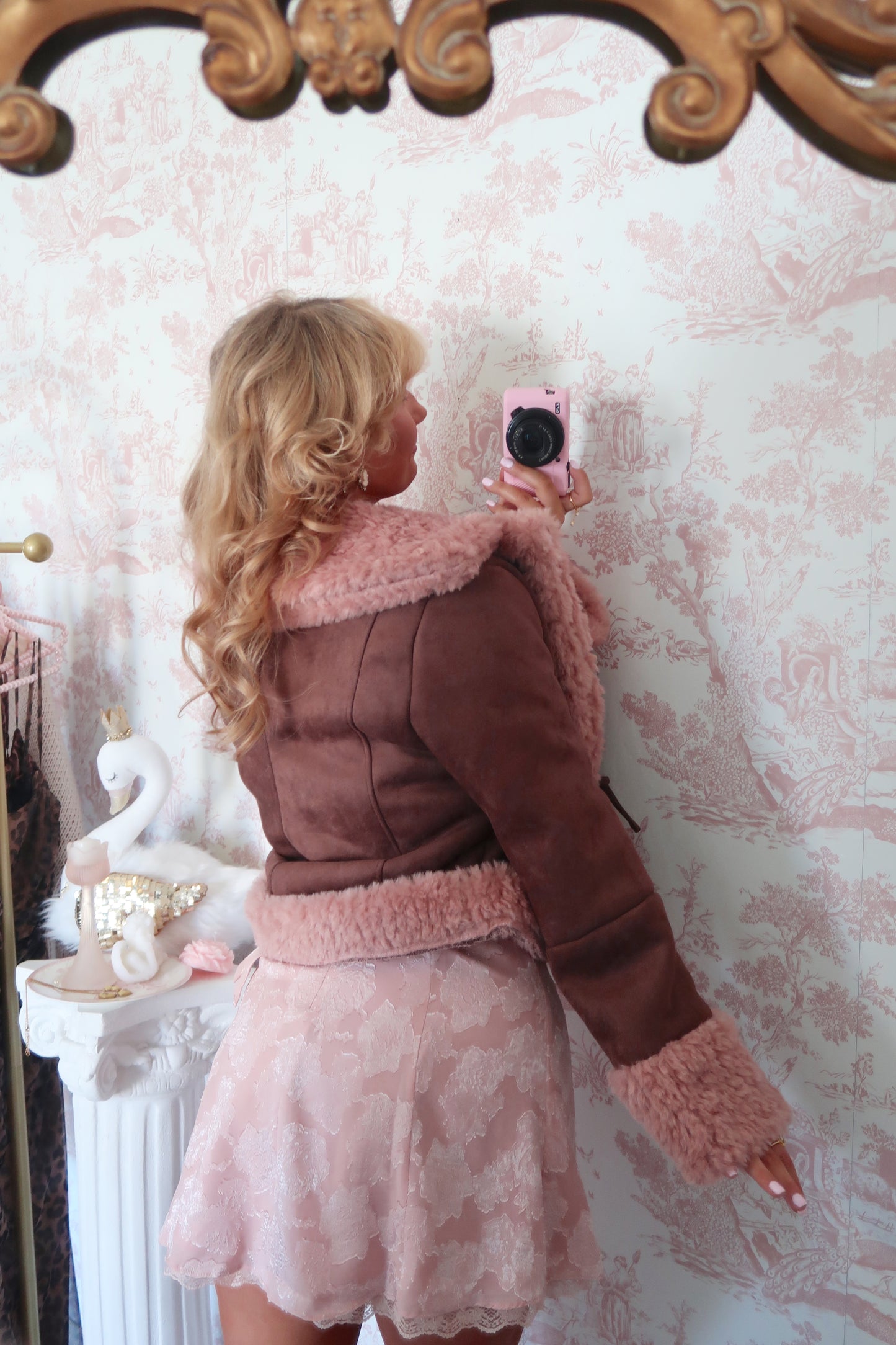 Vogue En Rose Fur Coat