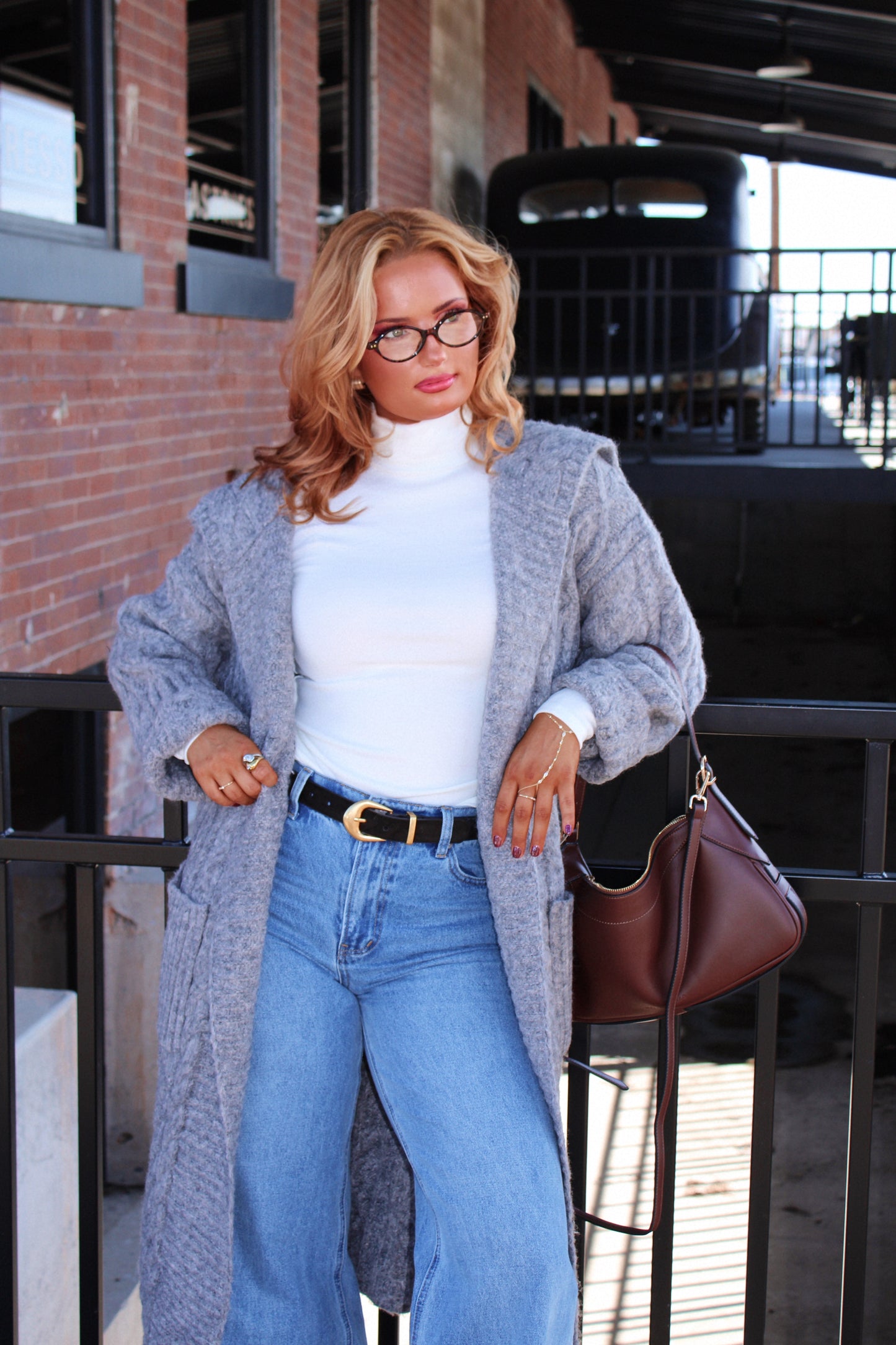 The Wren Turtleneck - White