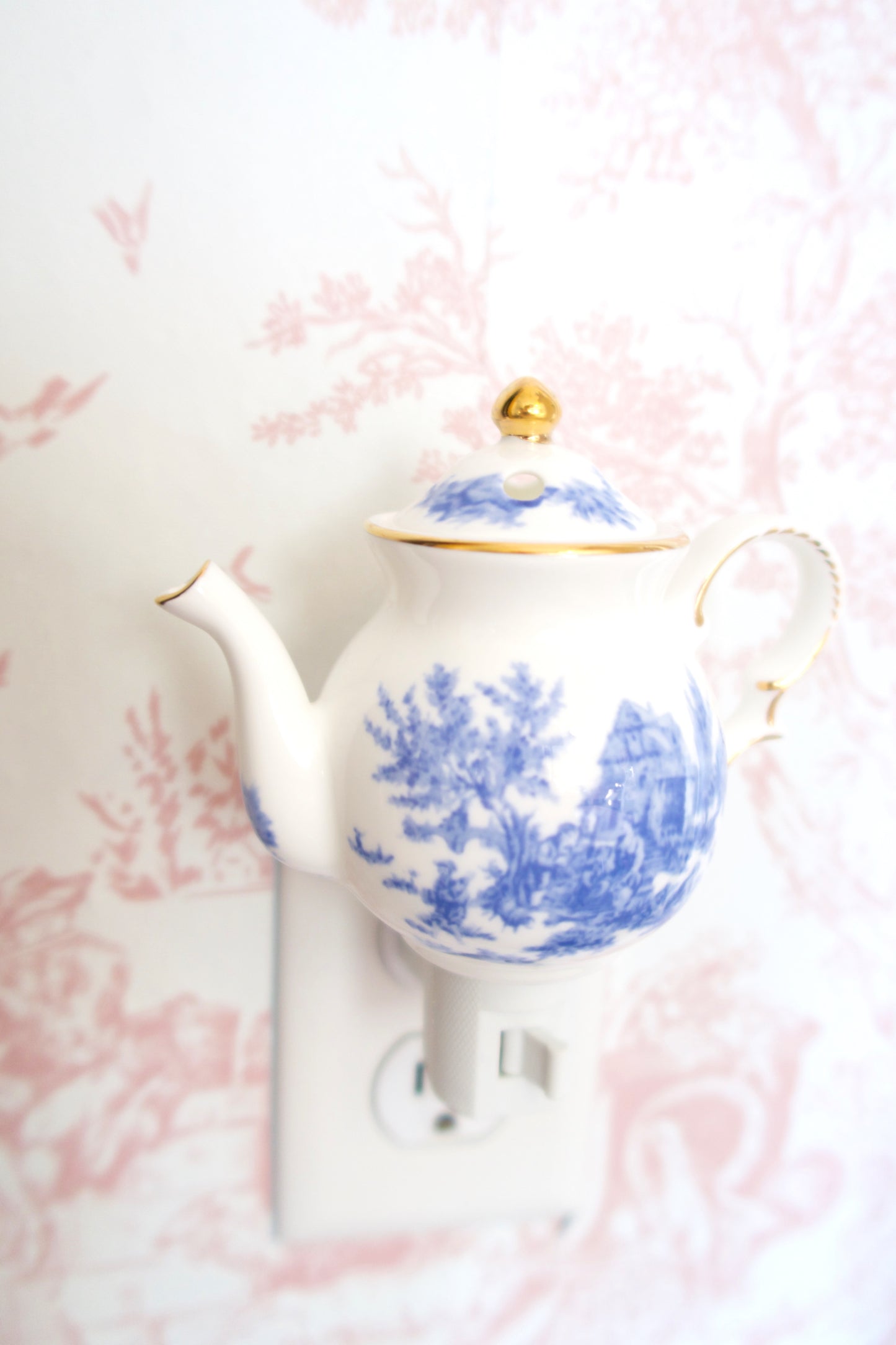 Cinderella’s Tea Time Night Light