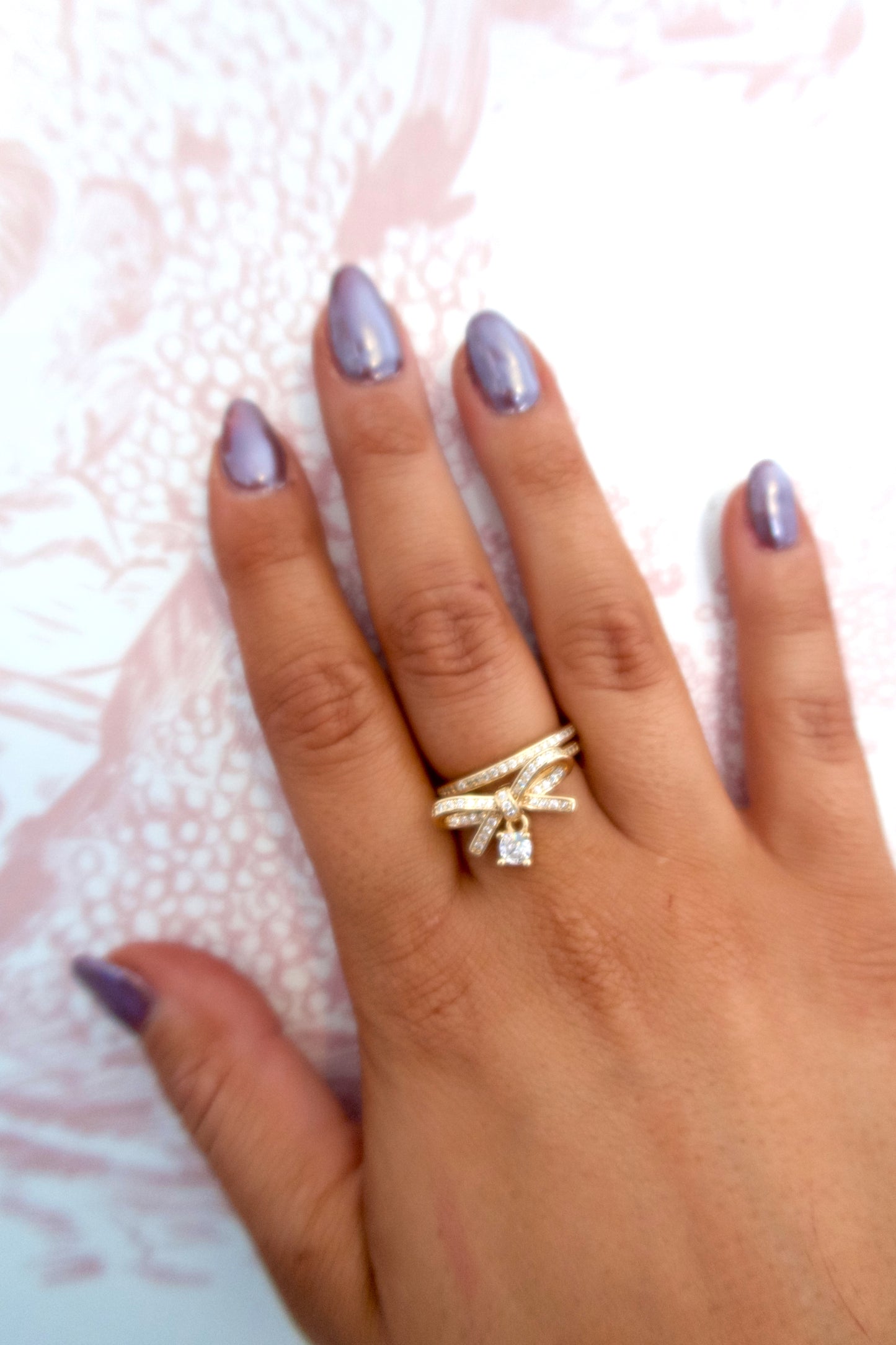 Ribboned Radiance 18k Gold Ring