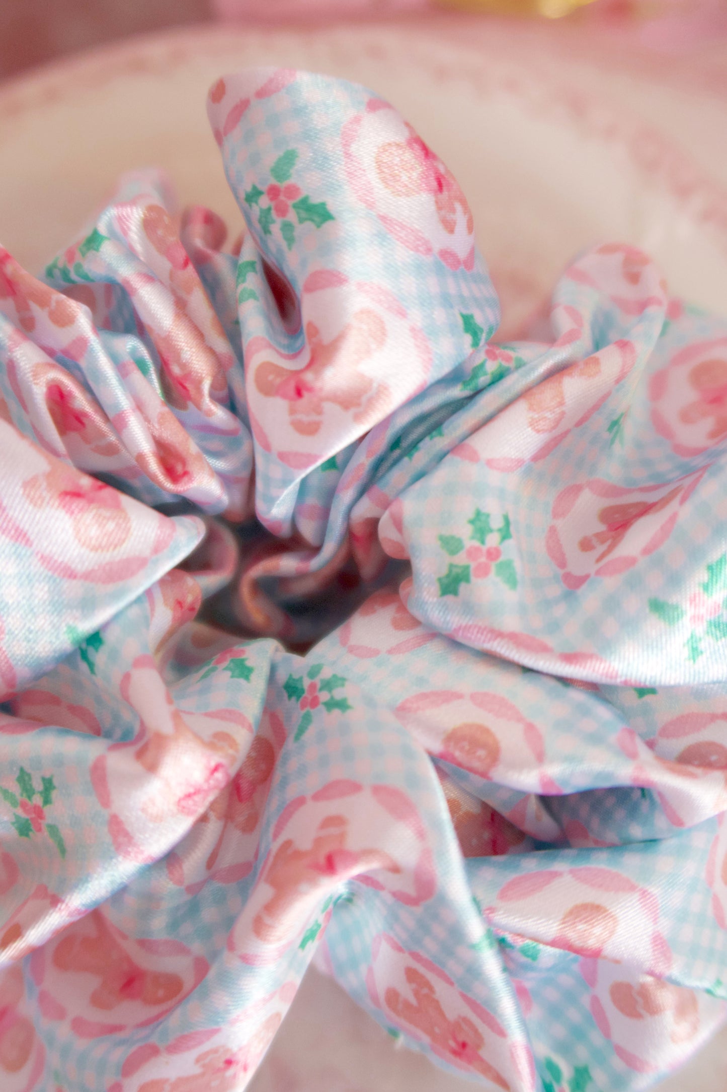 Sugar & Spruce Delight Scrunchie