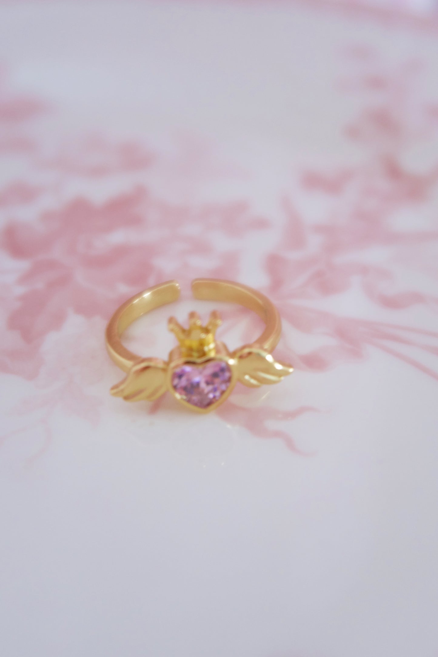 Angelic Cupid 18k Gold Ring