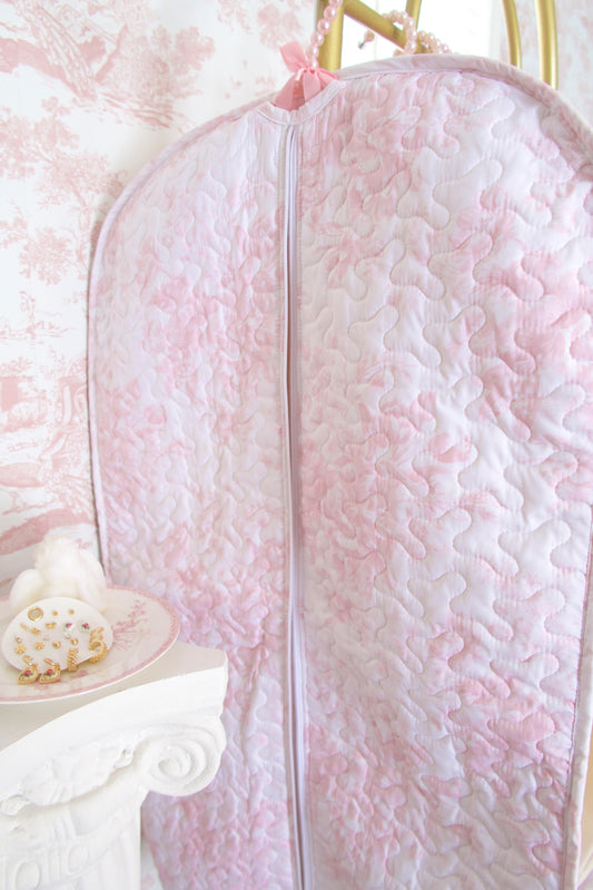 Toile En Rose Pink Quilted Garment Bag