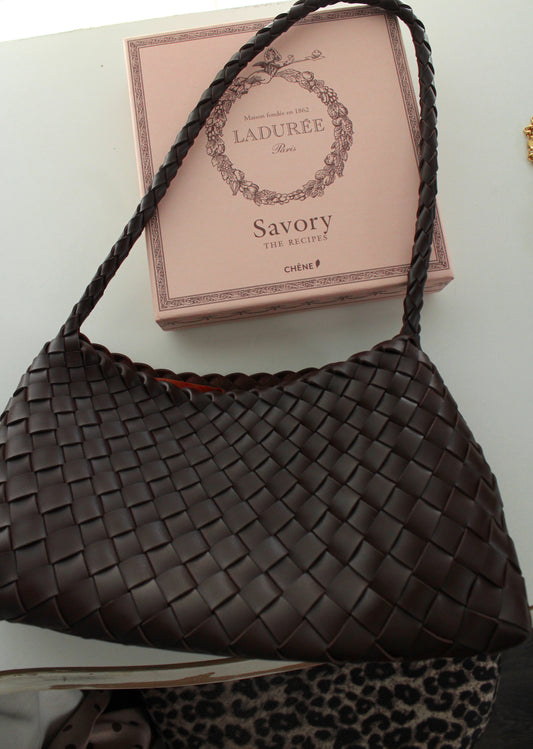 Le Chocolat Woven Shoulder Bag