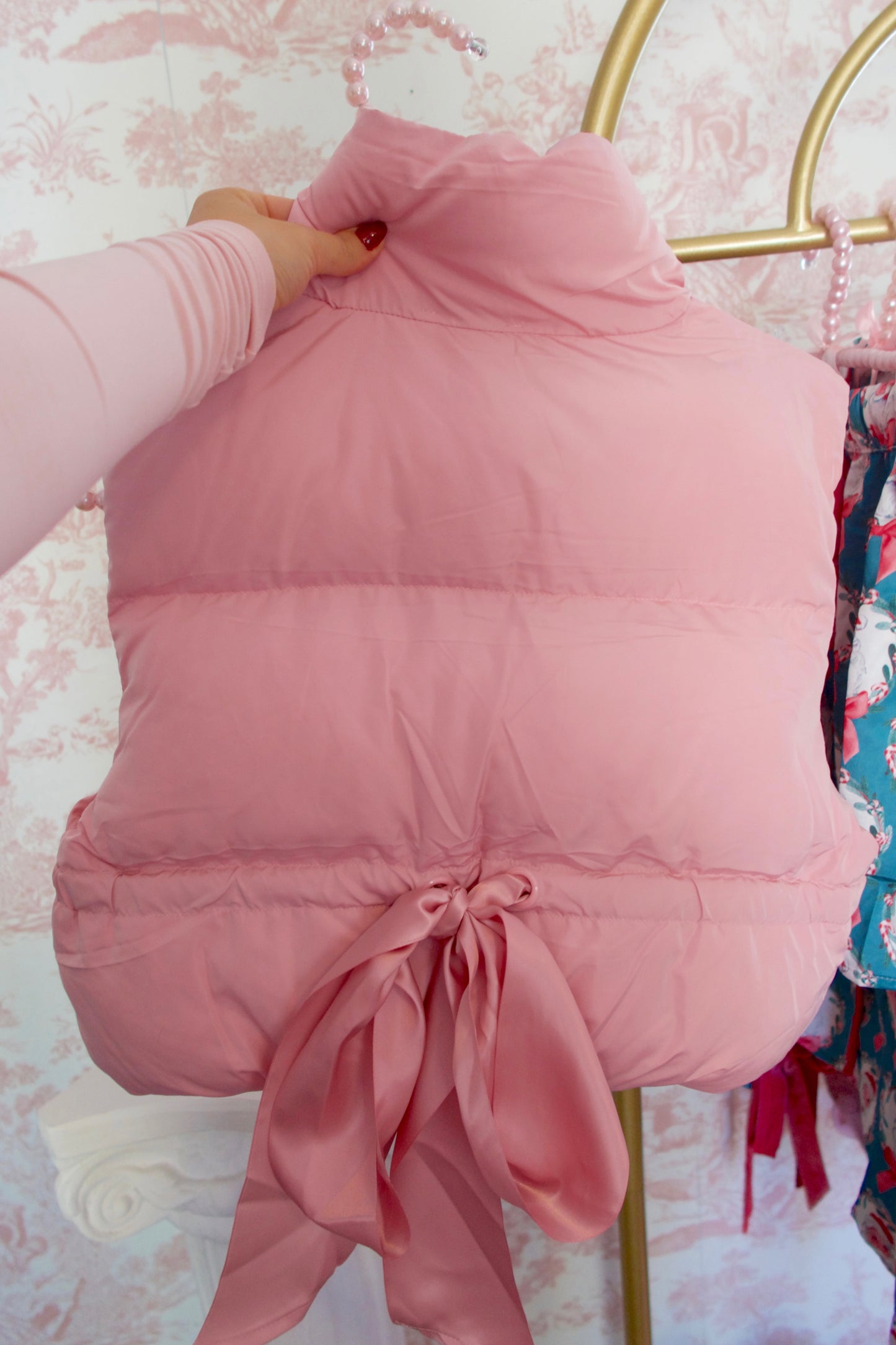 Frosted Fluff Puffer Vest 🎀