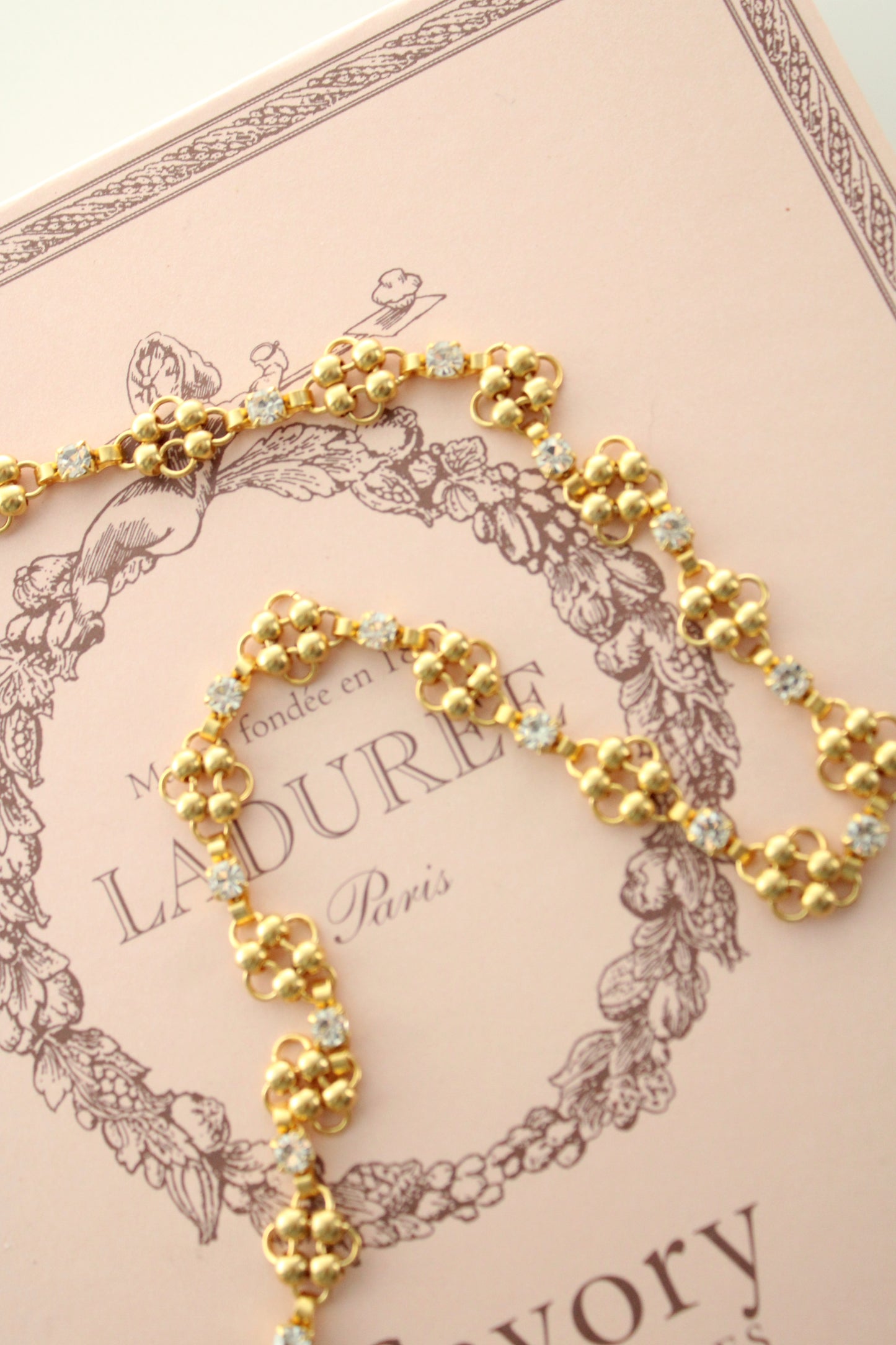 Château Fleur Necklace PREORDER 9.30