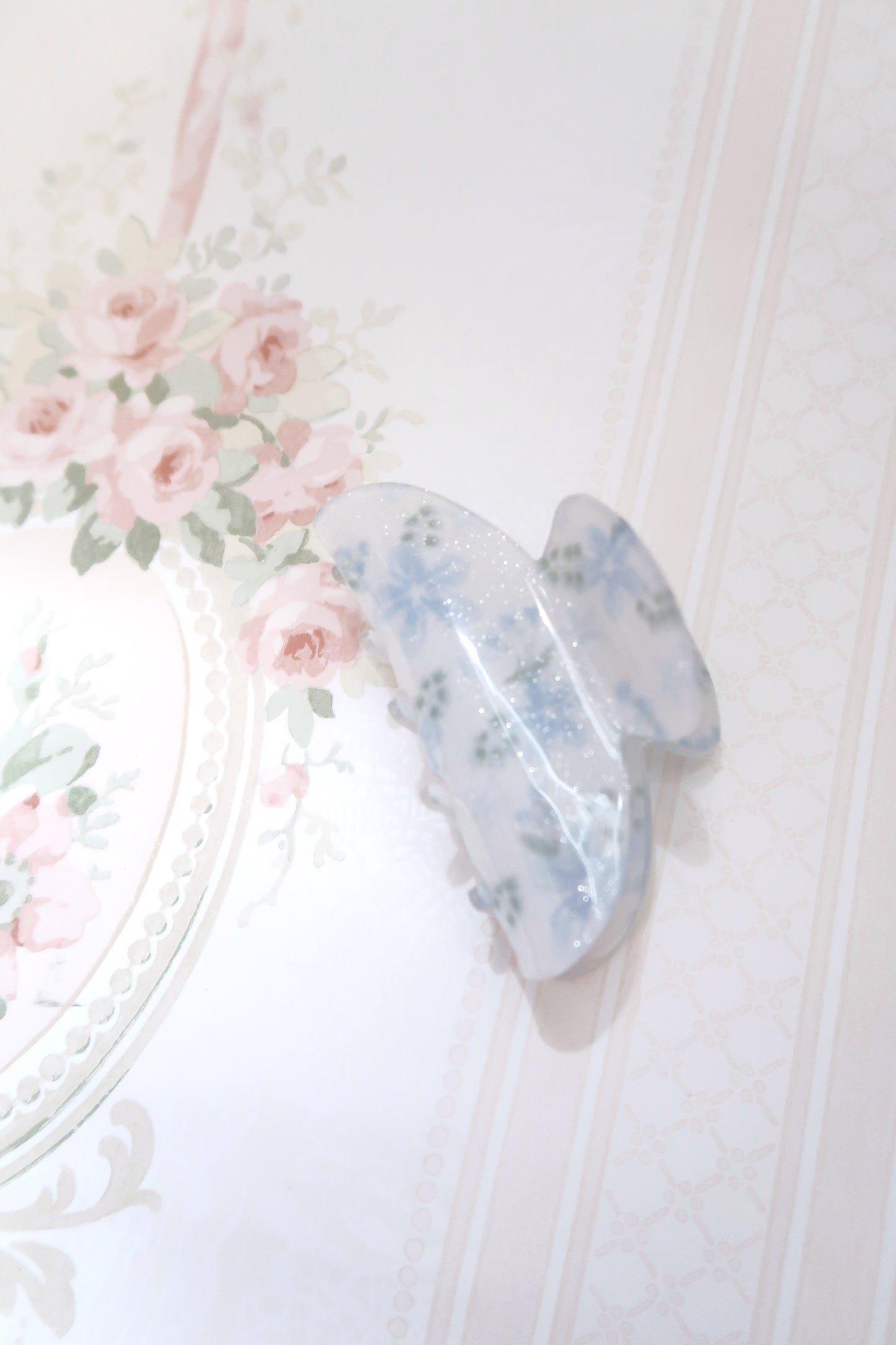 Aloha Shimmer Claw Clip - Ocean Blooms