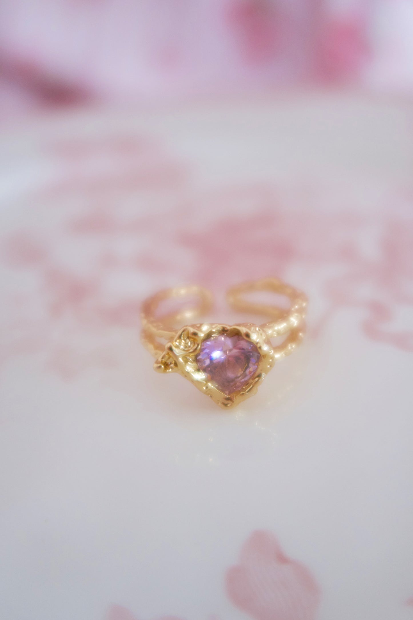 Cupid’s Keepsake 18K Gold Ring