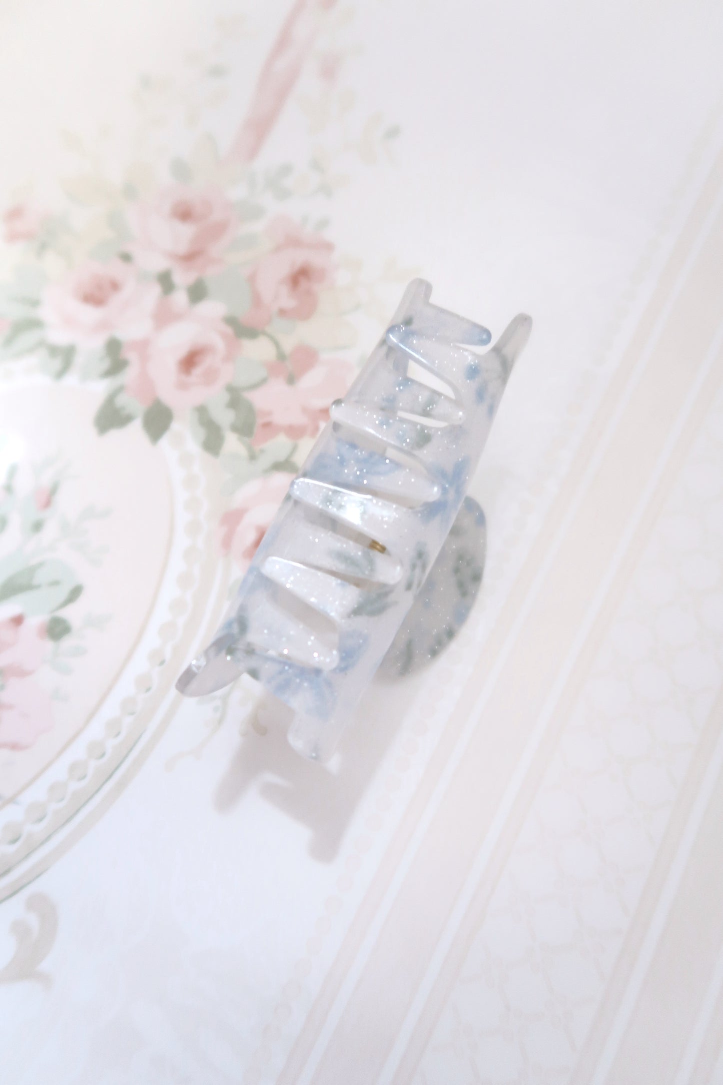 Aloha Shimmer Claw Clip - Ocean Blooms