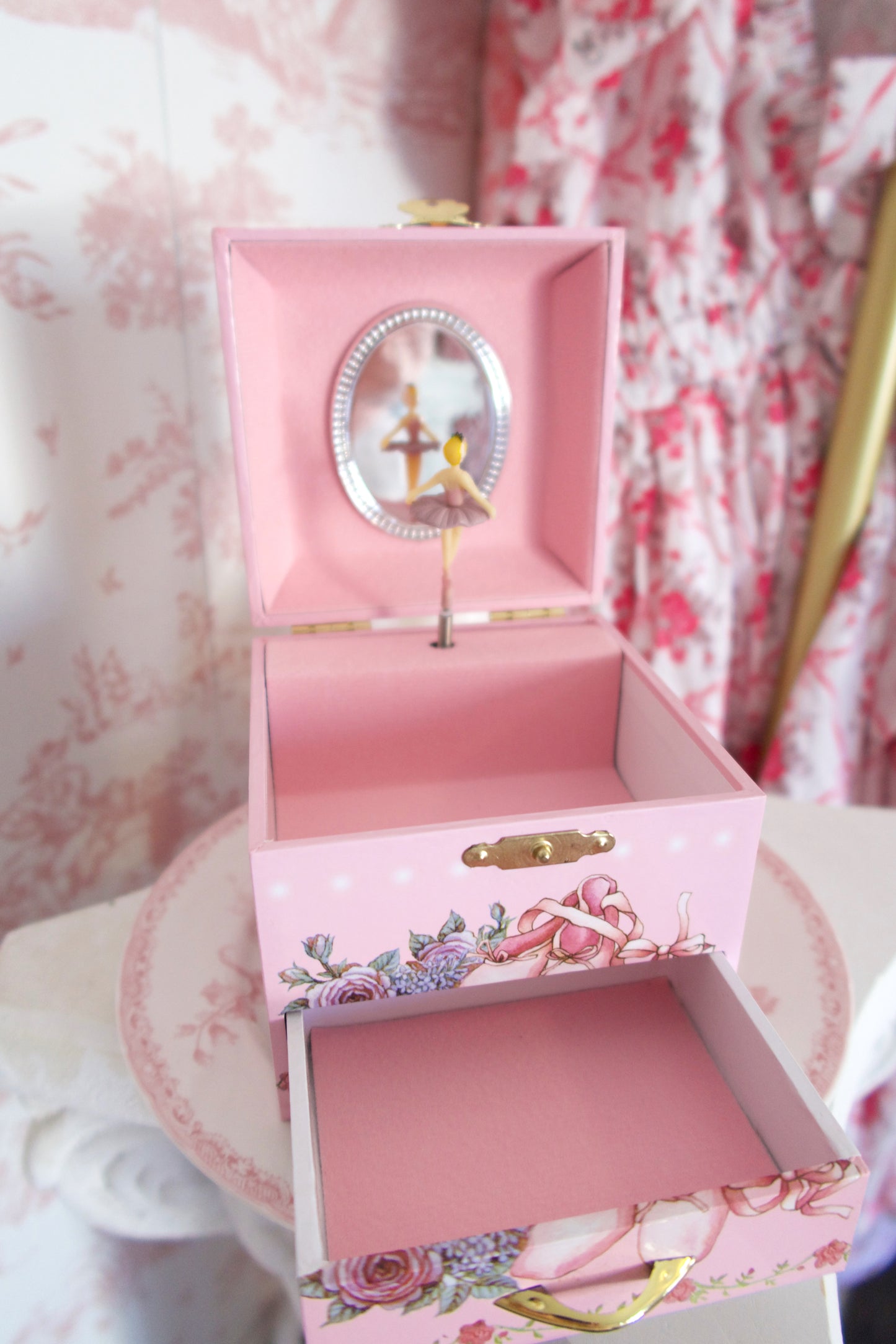 Ballet Slippers Jewelry Box 👸🏼🩰