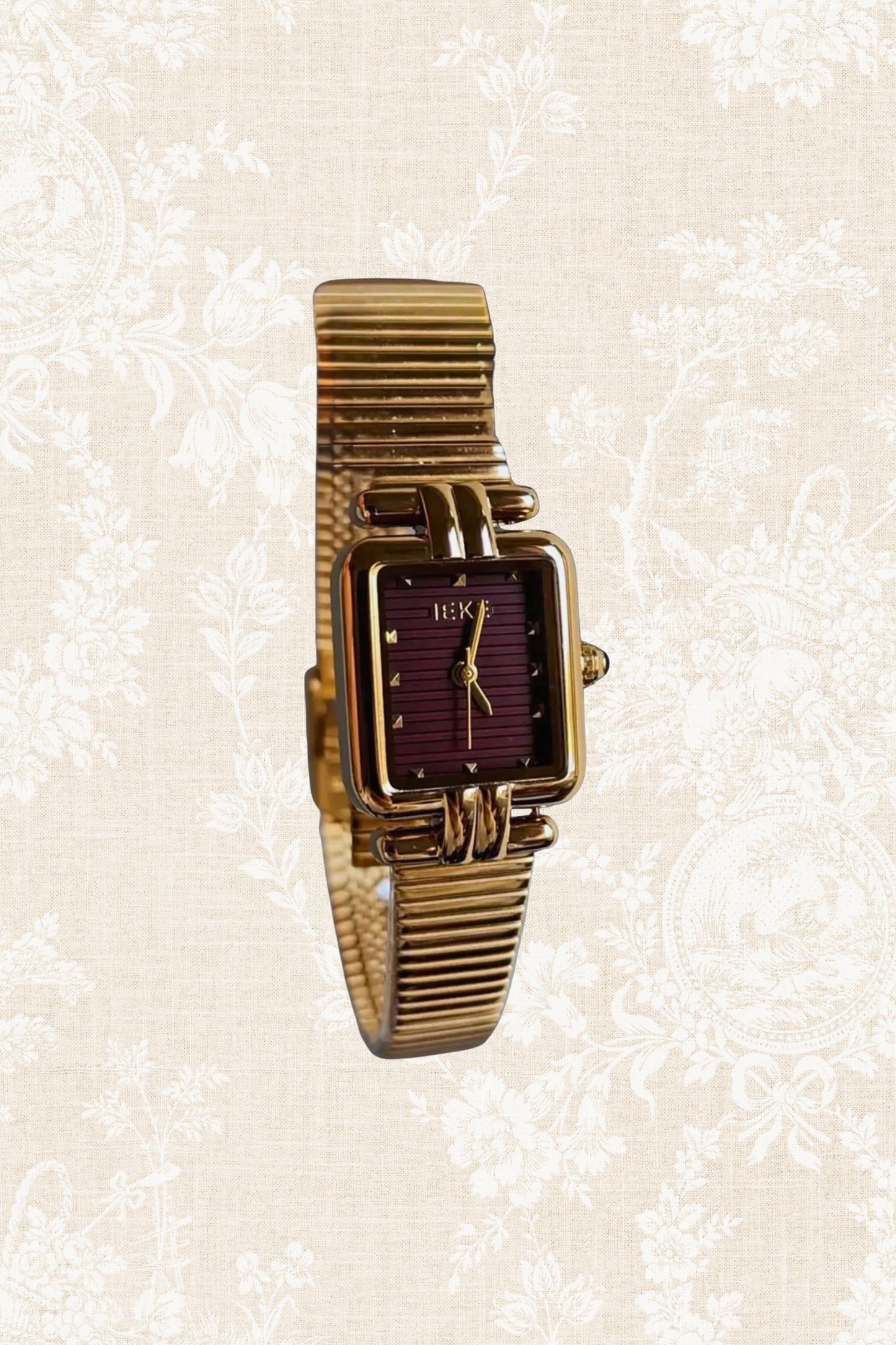Héritage Square Watch 9.10 PREORDER