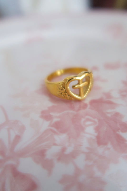 Heartfelt Blessings 18k Gold Ring