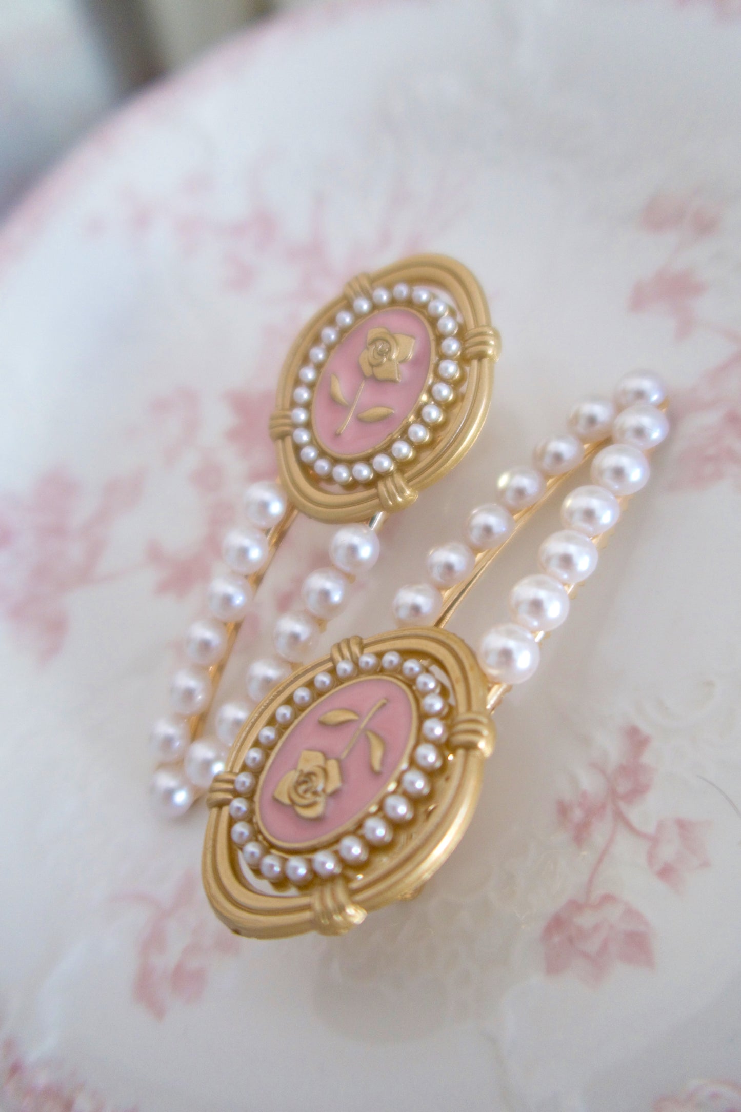 Perle De Paris Vintage Clips