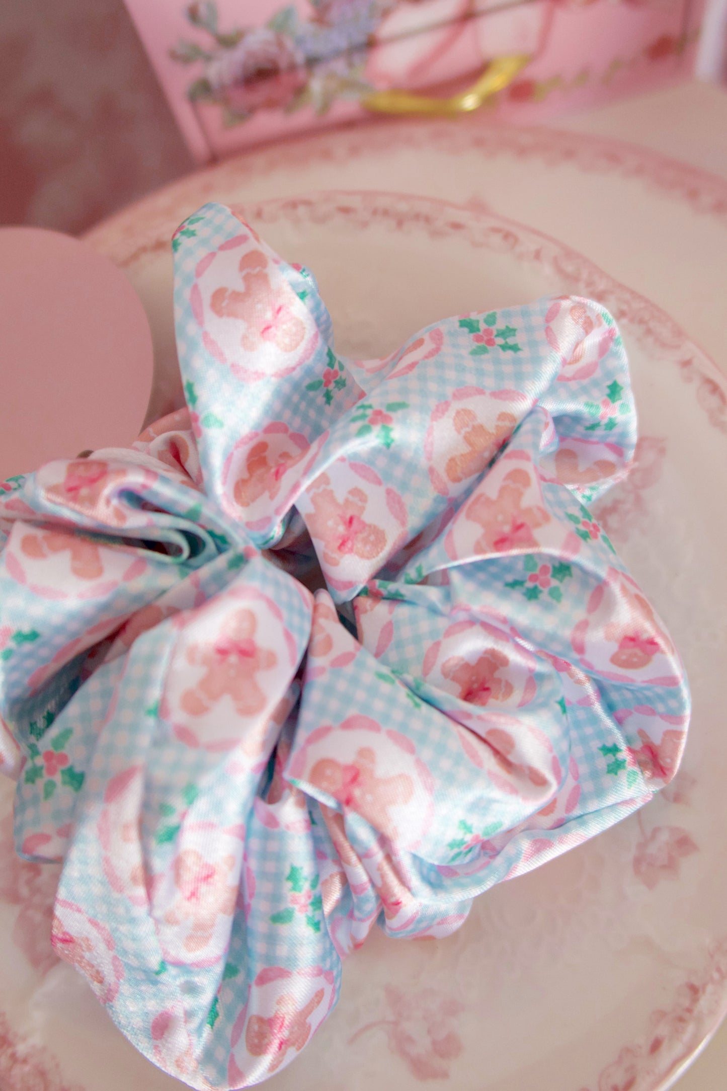 Sugar & Spruce Delight Scrunchie