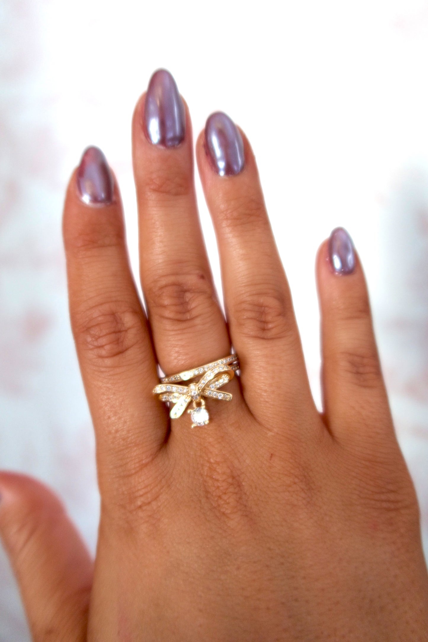 Ribboned Radiance 18k Gold Ring