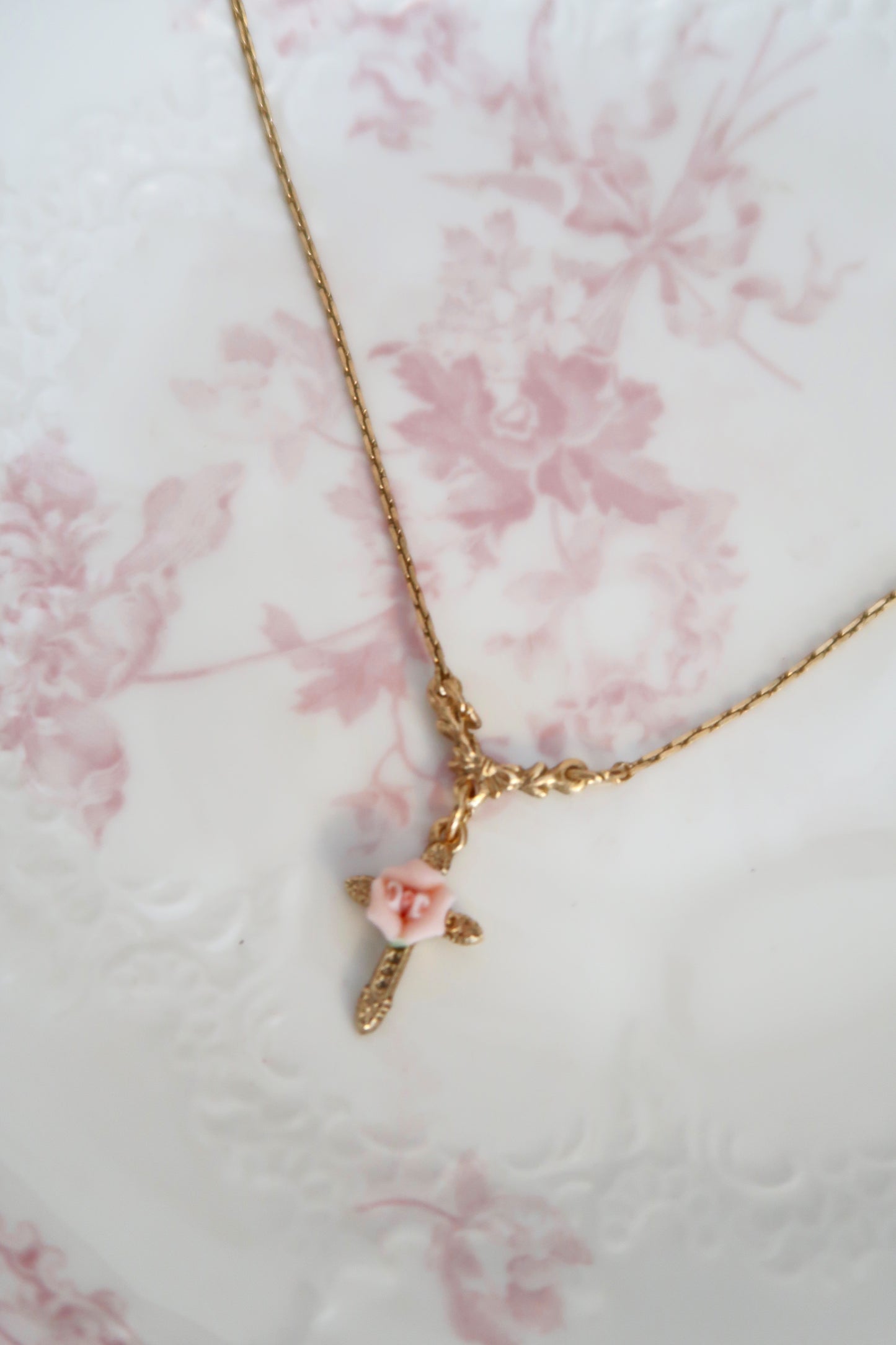 Belle’s Fleur & Faith Necklace