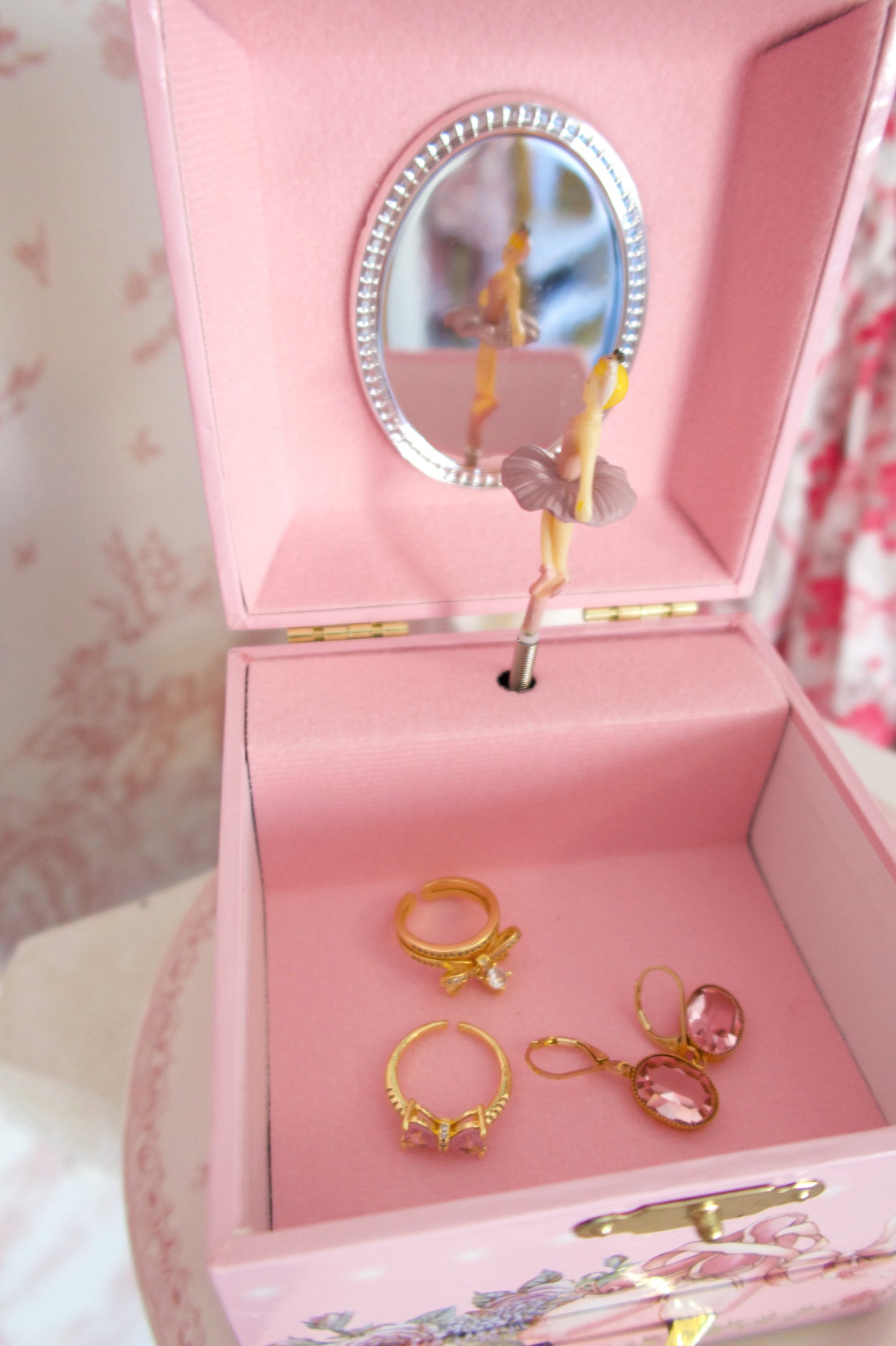 Ballet Slippers Jewelry Box 👸🏼🩰