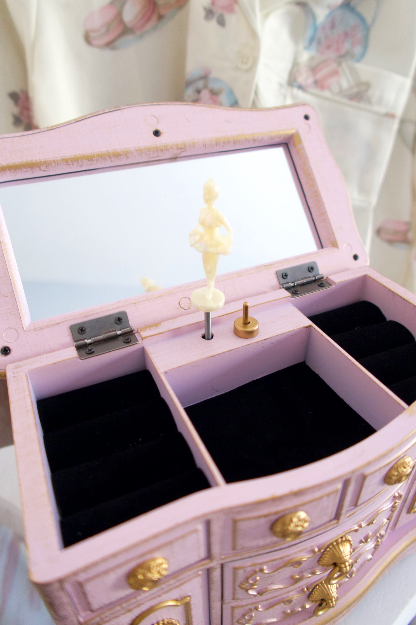 The Tutu Treasure Jewelry Chest