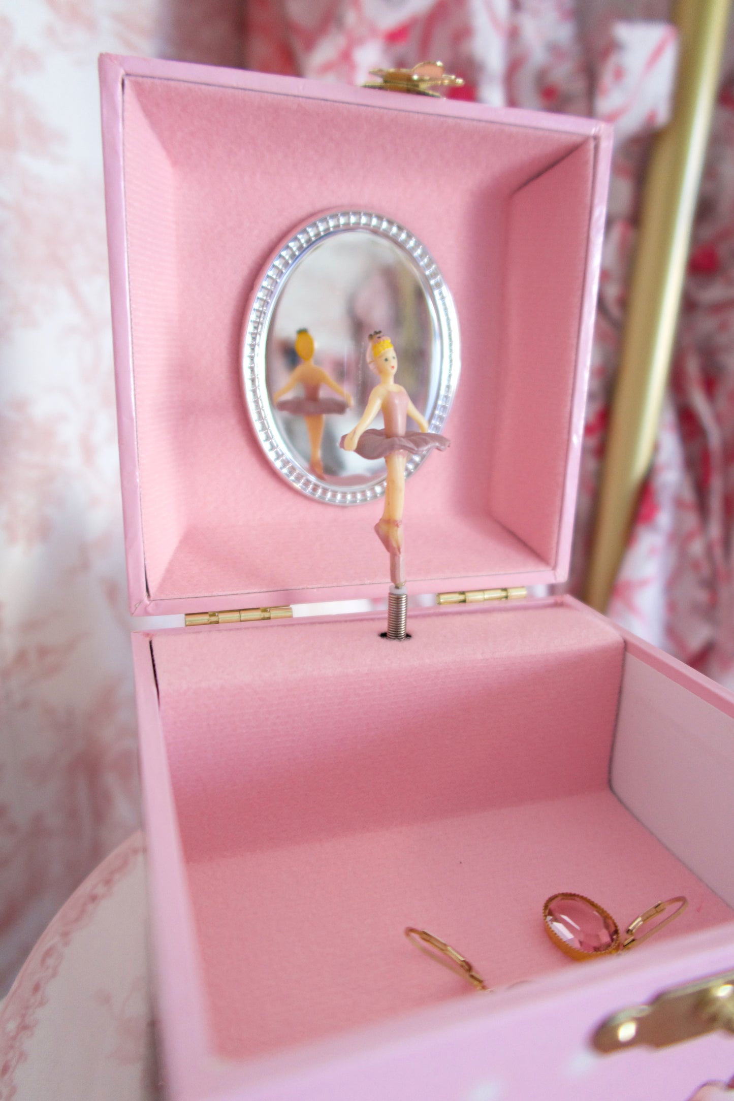 Ballet Slippers Jewelry Box 👸🏼🩰