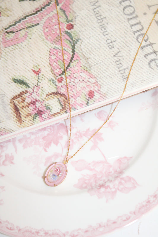La Vie En Rose Vintage Necklace