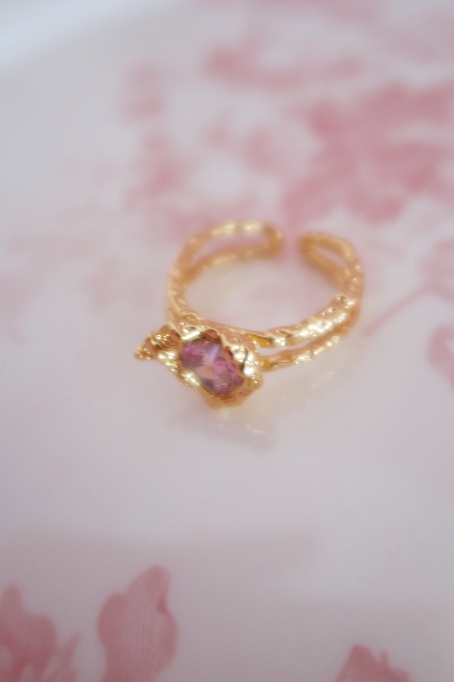 Cupid’s Keepsake 18K Gold Ring