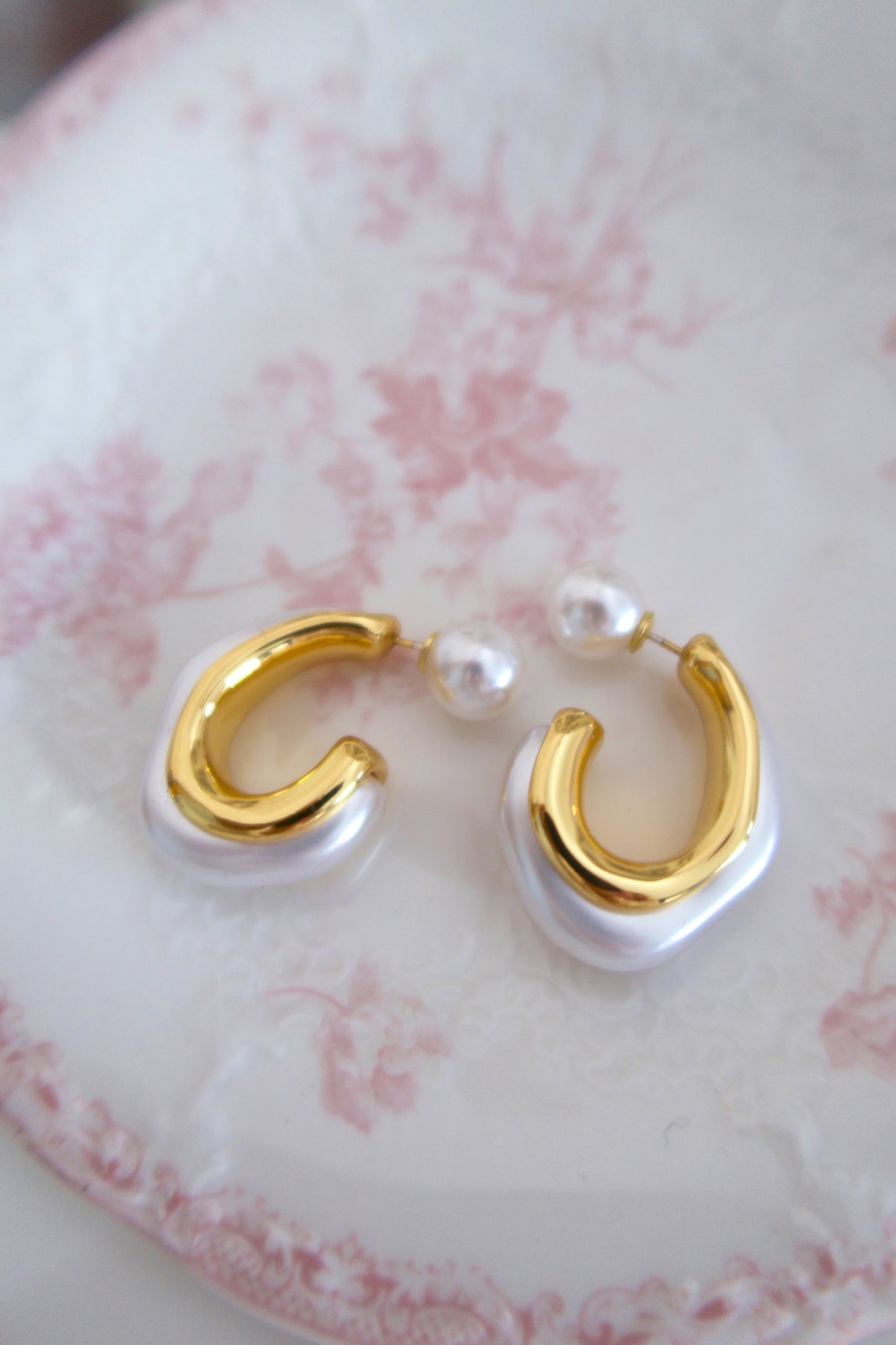 Duchess 18K Gold Earrings