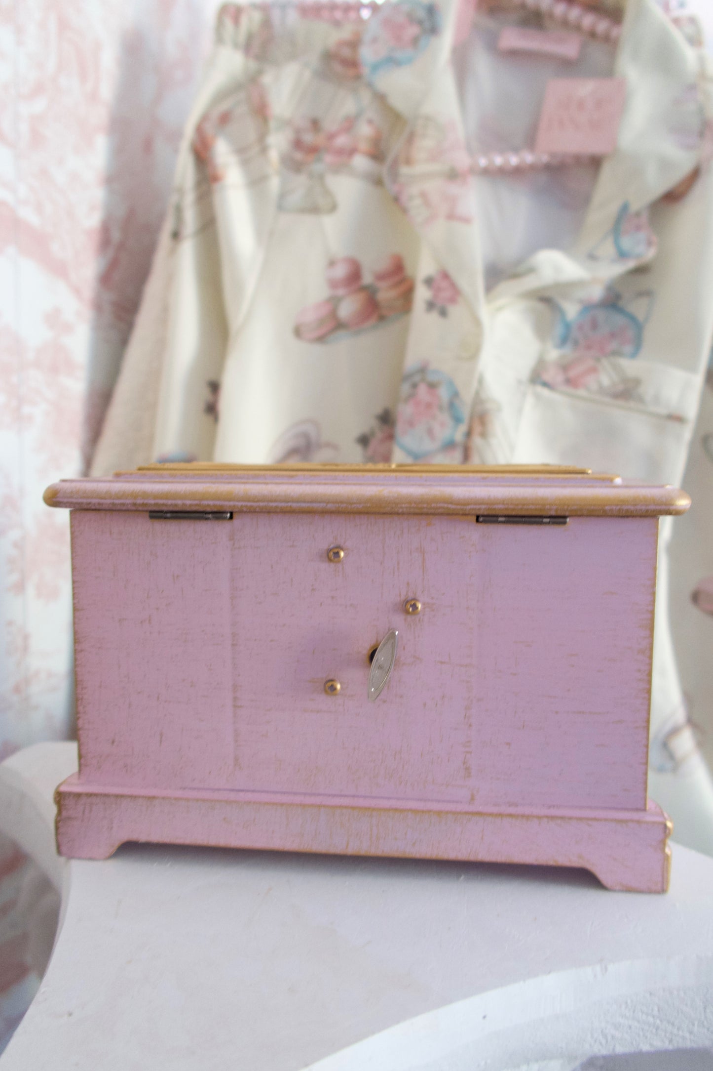 The Tutu Treasure Jewelry Chest