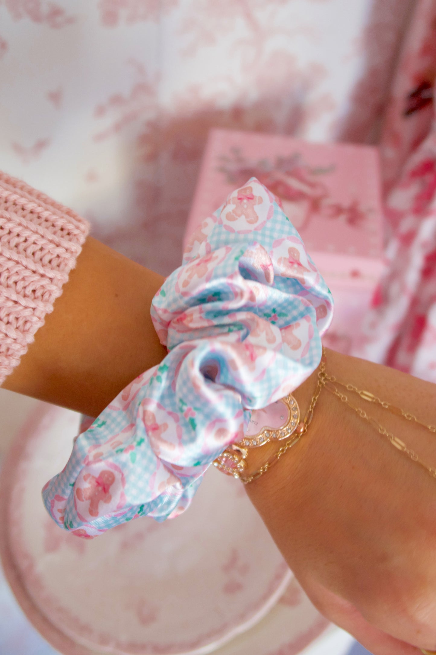 Sugar & Spruce Delight Scrunchie