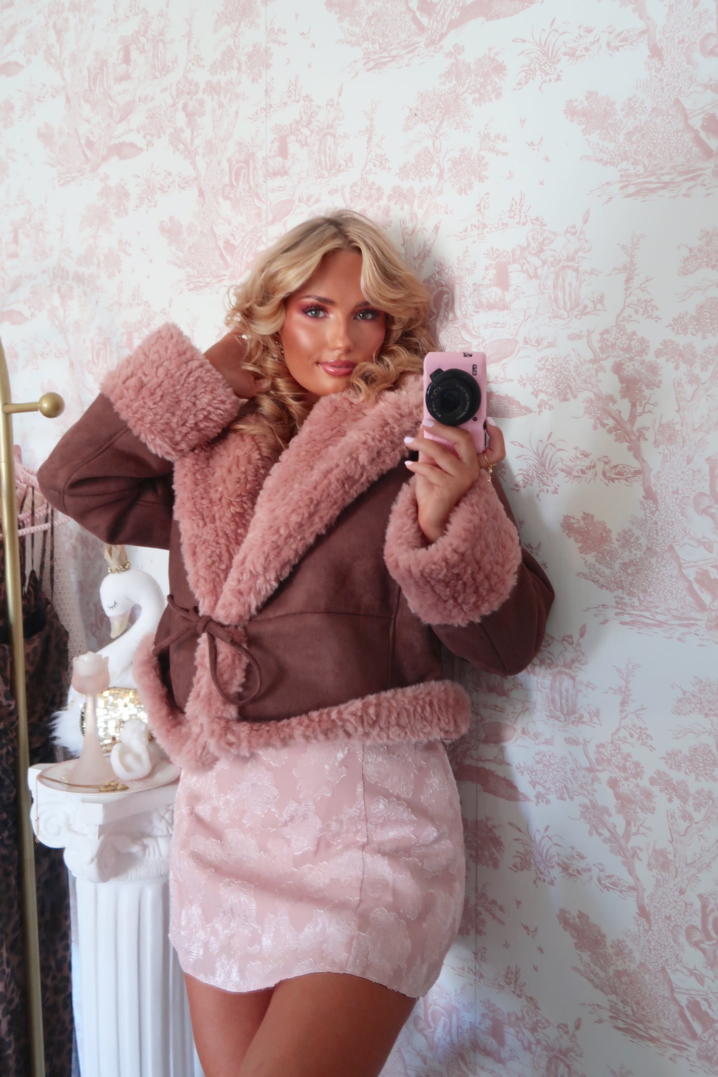 Vogue En Rose Fur Coat