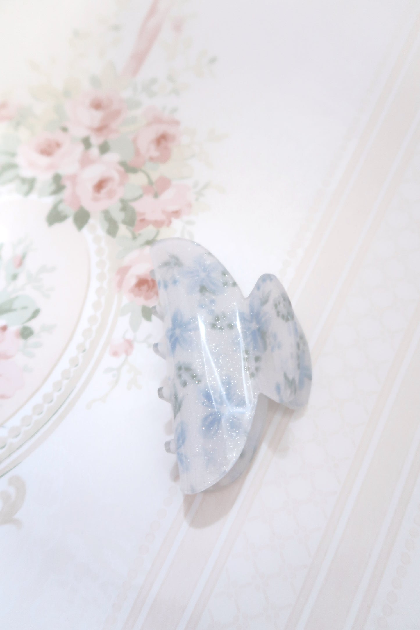 Aloha Shimmer Claw Clip - Ocean Blooms