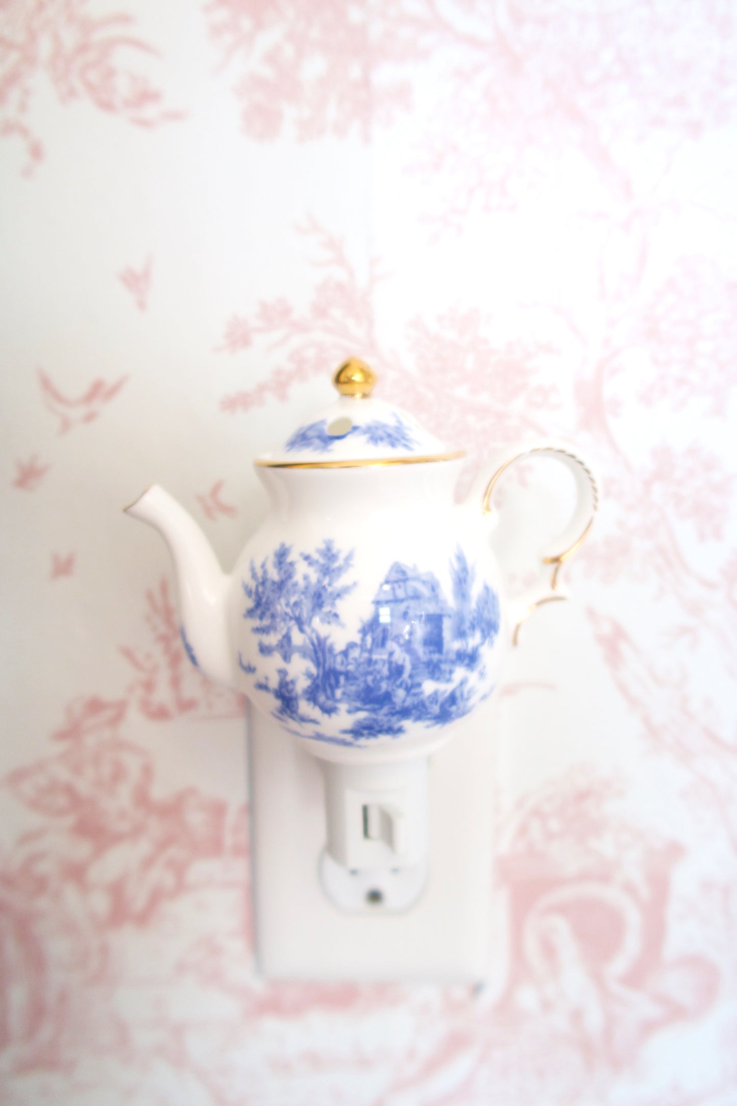 Cinderella’s Tea Time Night Light