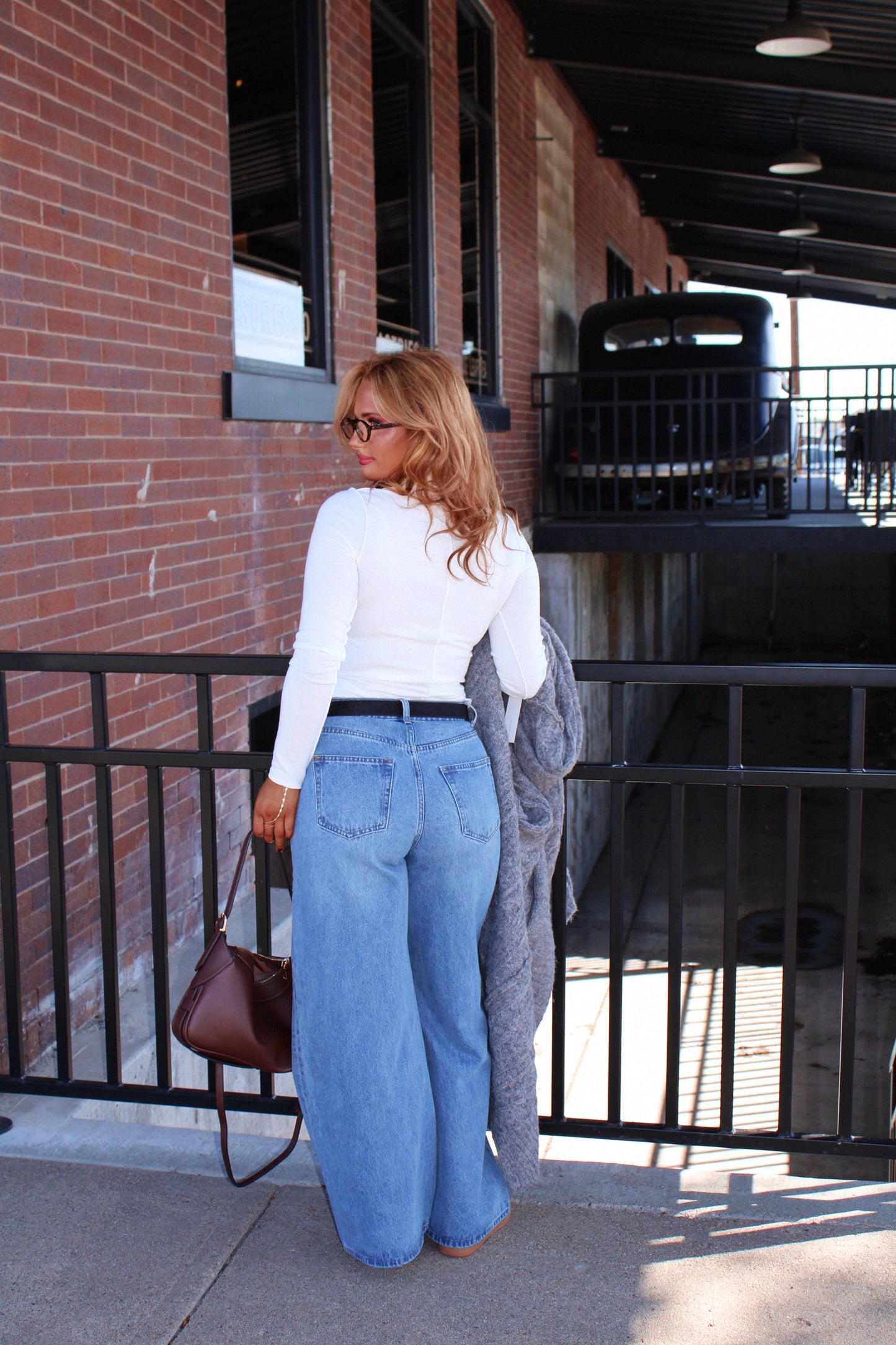 The Wren Turtleneck - White
